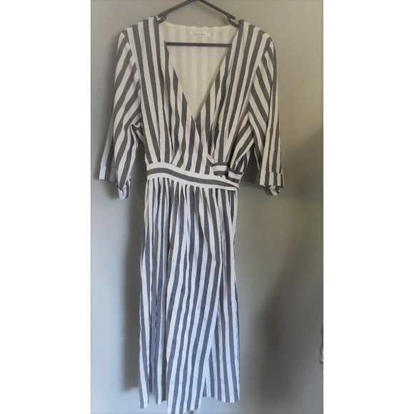 BRAVE AND TRUE - wrap dress size large - charcoal stripe - presents as n… - Picture 2 of 7